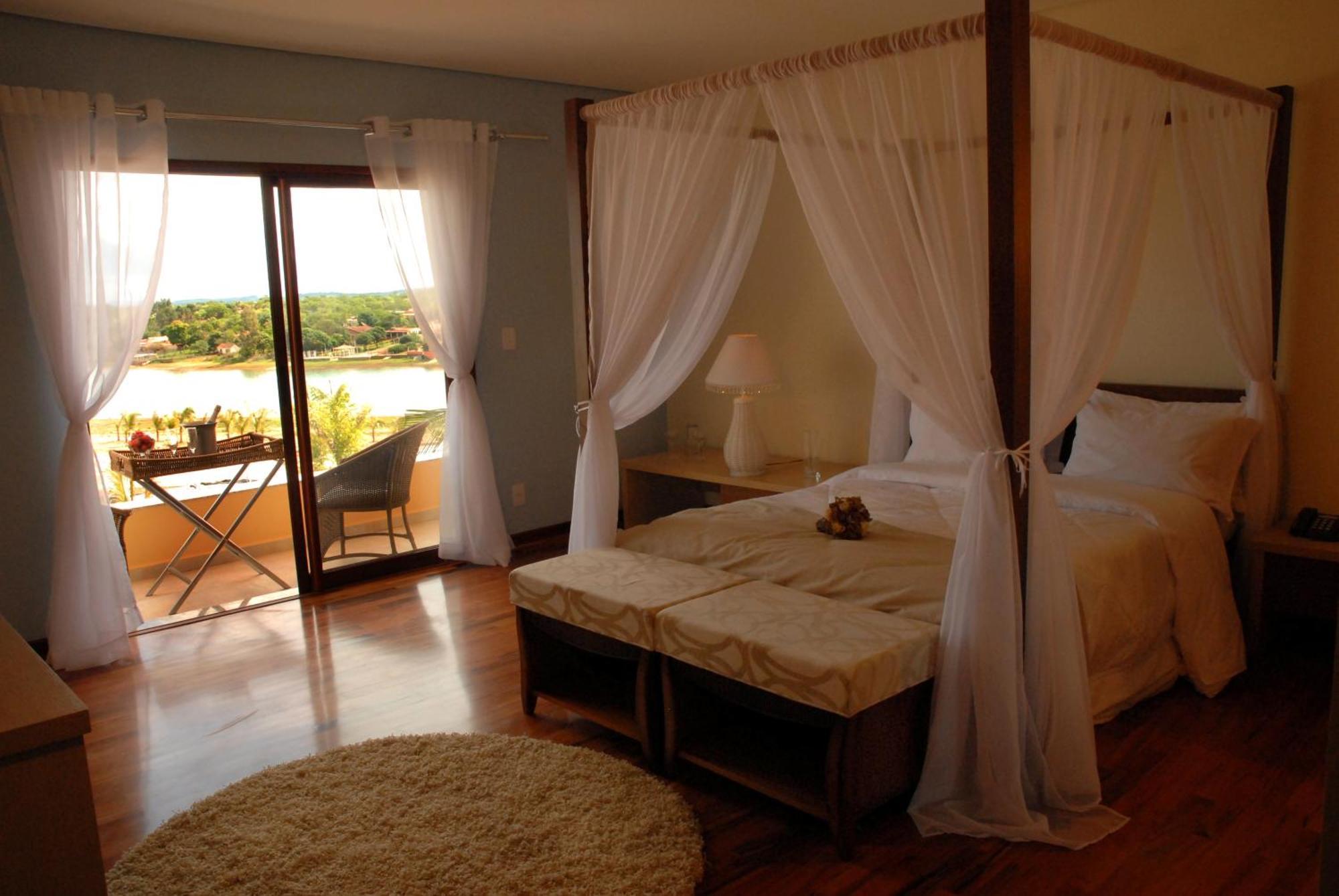 Ramada By Wyndham Furnaspark فورميغا المظهر الخارجي الصورة